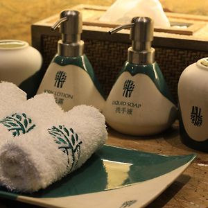 Pagoda Lake Twin Suite